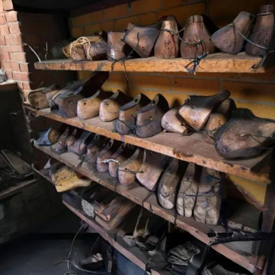 Men’s Brown Leather Combat Boots