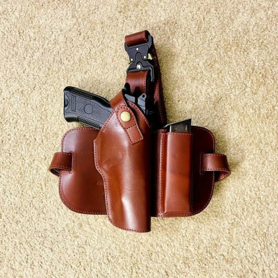 Tactical Leather Thigh Holster – Handmade Drop-Leg 9mm Holder with Adjustable Straps & Clip Pouch