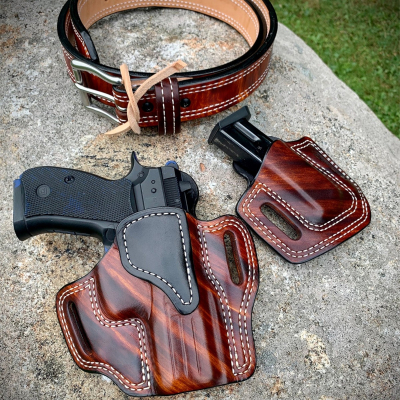 Woodgrain Finish OWB Leather Belt Holster