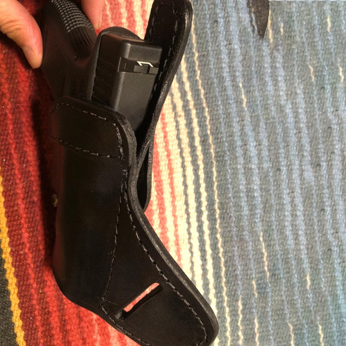 Black Leather Open-Top Cross Draw Belt Holster