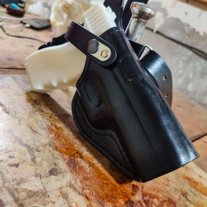 Alaskan Leather Chest Holster With Safety Strap