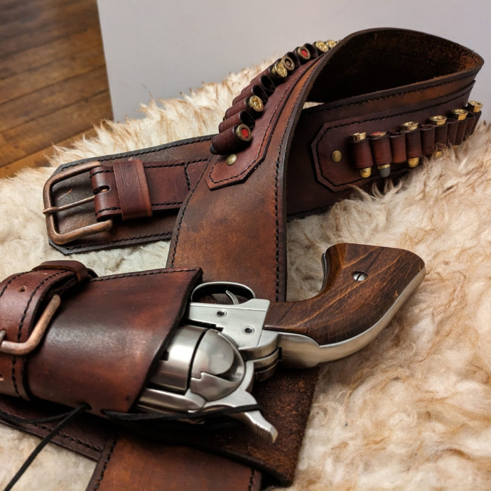 Western Leather Buscadero Gunbelt with Revolver Holster and Cartridge Loops