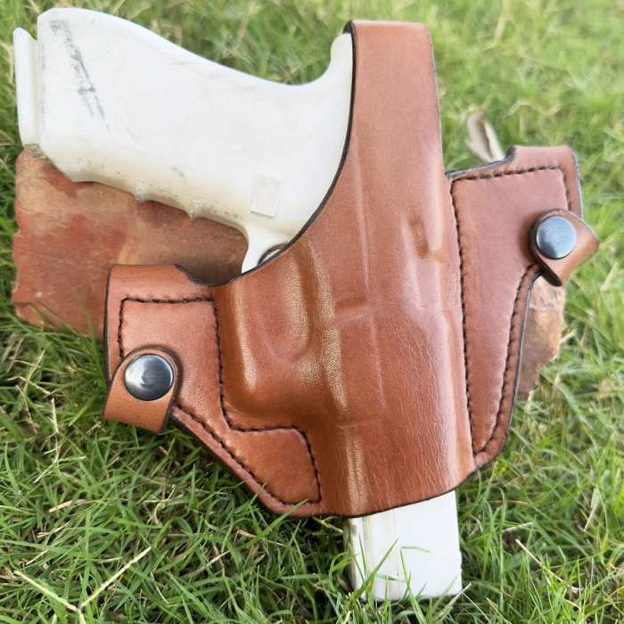 OWB Leather Gun Holster – Custom-Molded Design with Reinforced Steel Thumb Break for Enhanced Security