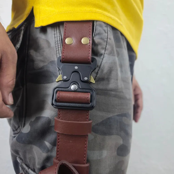Tactical Leather Thigh Holster – Adjustable Drop-Leg Holder with Clip Pouch for 9mm Firearms