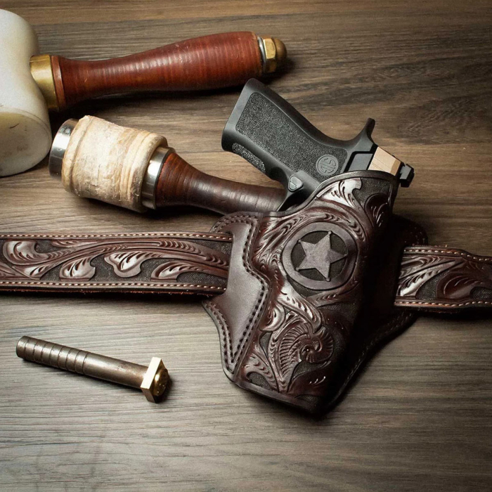 Texas BBQ Rig – Floral Hand-Carved Leather Gun Belt with 3-Piece Buckle, Open Top OWB Western Holster, and Double Carry Magazine Pouch