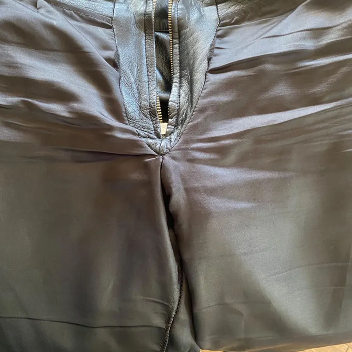 90s Vintage Black Mid‑Rise Leather Pants (Women’s M)